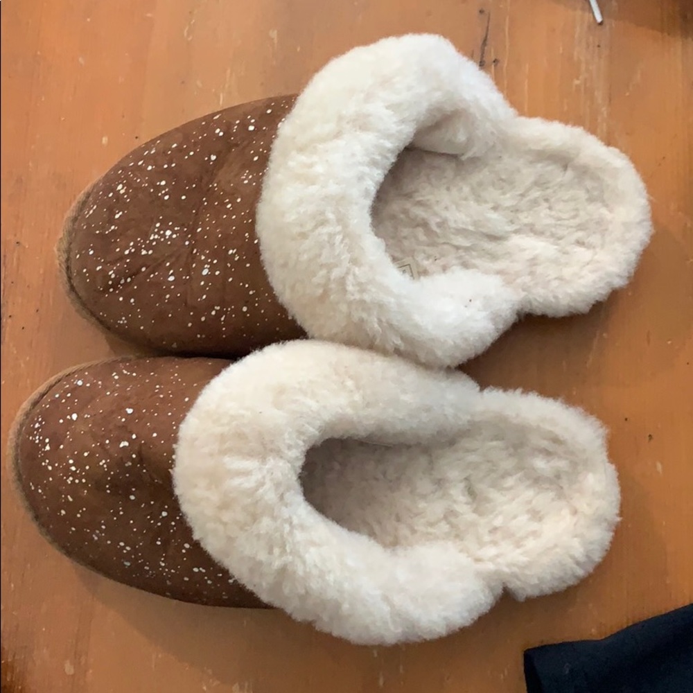 Slippers